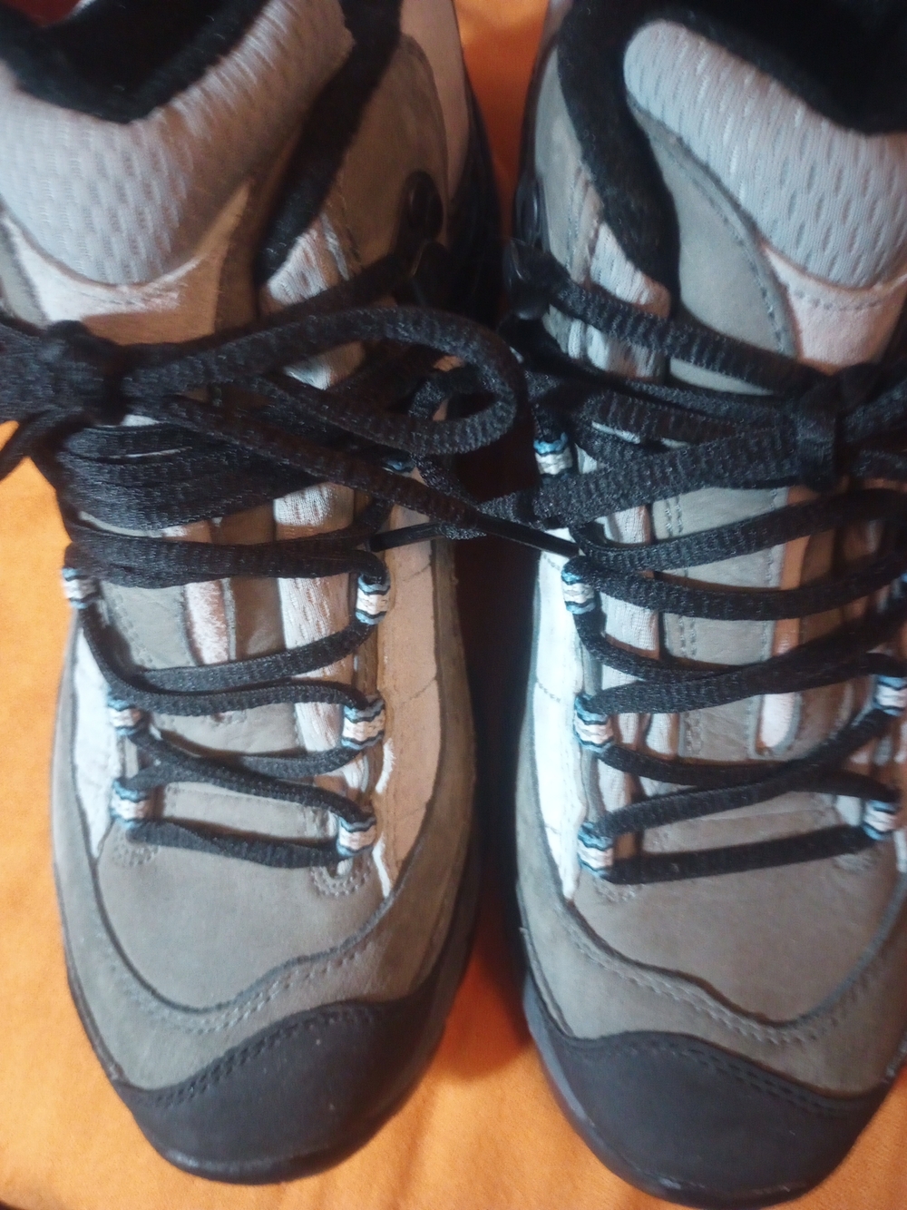 Merrell Lace-Up Hiking Boots in Gray and Black - Picture 9 of 9